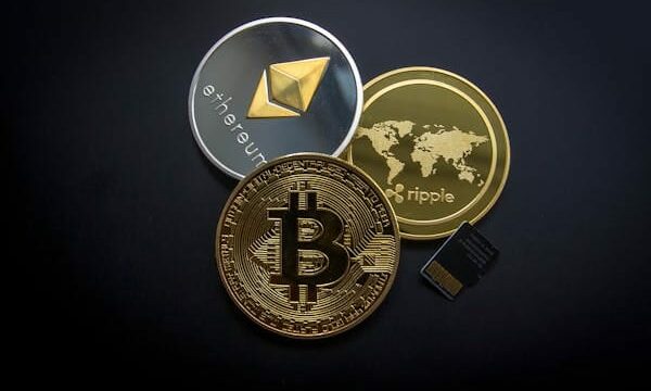Crypto vs Saham, Mana yang Lebih Cocok Buat Investor Pemula?