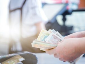 Kurs Rupiah 11 April! Rupiah Diprediksi Menguat di Akhir Pekan, Simak Analisis dan Faktor Pengaruhnya